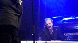 Andy Sears (Twelfth Night) featuring Nicolas &amp; Thierry (Silver Lining) - &#39;Love Song&#39;