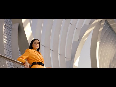 Laura Durand - La Española