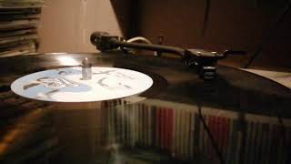 Bunny Maloney  - Julia - Reggae - 12 inch Vinyl -  45 rpm