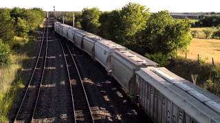 preview picture of video 'BNSF Frac Sand Train at Caldwell, TX - 6/16/2013'