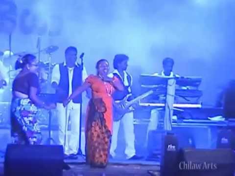 Babara Sanidapa dance with teen girls