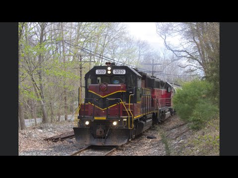 Mass Coastal Railroad MC-4 to Fall River with Ex-CNW GP50