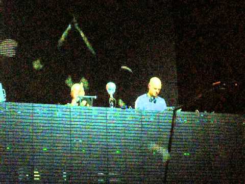 Depeche Mode-Personal Jesus (Eric Prydz Remix, Above & Beyond Set, EDC LV 2012)