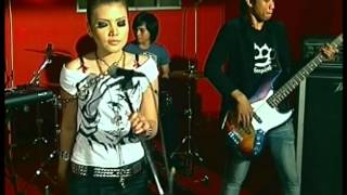 Elyana - Kujadi Teman (Official Music Video)