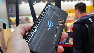 ASUS ROG Phone and accessories Hands-On - It&#039;s hot!