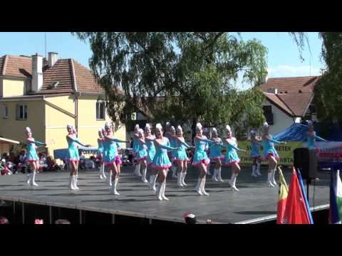 Mažoretky Minipanenky Hranice - Oblastní kolo NBTA 7.5.2016 Říčany