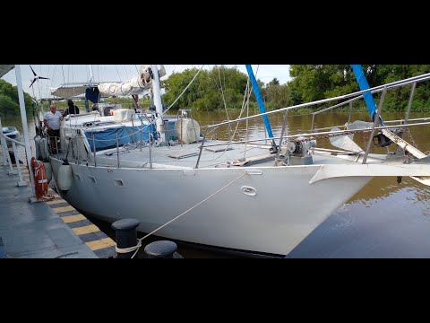 Velero de 65 pies / Colonia / Juan Lacaze