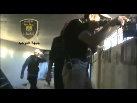 اشتباكات بين جبهة التوحيد  وقوات النظام في مدينة الرستن