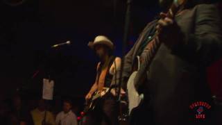 Tito and Tarantula &quot;After Dark&quot; HD