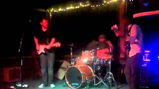 RuthieWorld Night Life: The Mike Lowry Band at Zuffy's Place