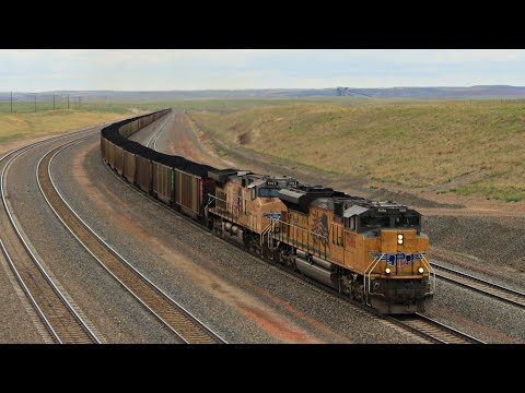 Hauling coal in the Powder River Basin