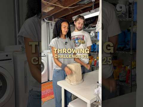 Throwing challenge no 25! Easy peasy 😜 #pottery #wheelthrowing #ceramic