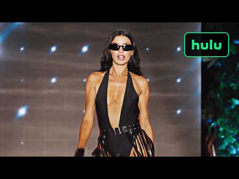 體育畫報泳裝秀登場！Hulu獨家呈現！ (Sports Illustrated Swimsuit Runway Show | Hulu)