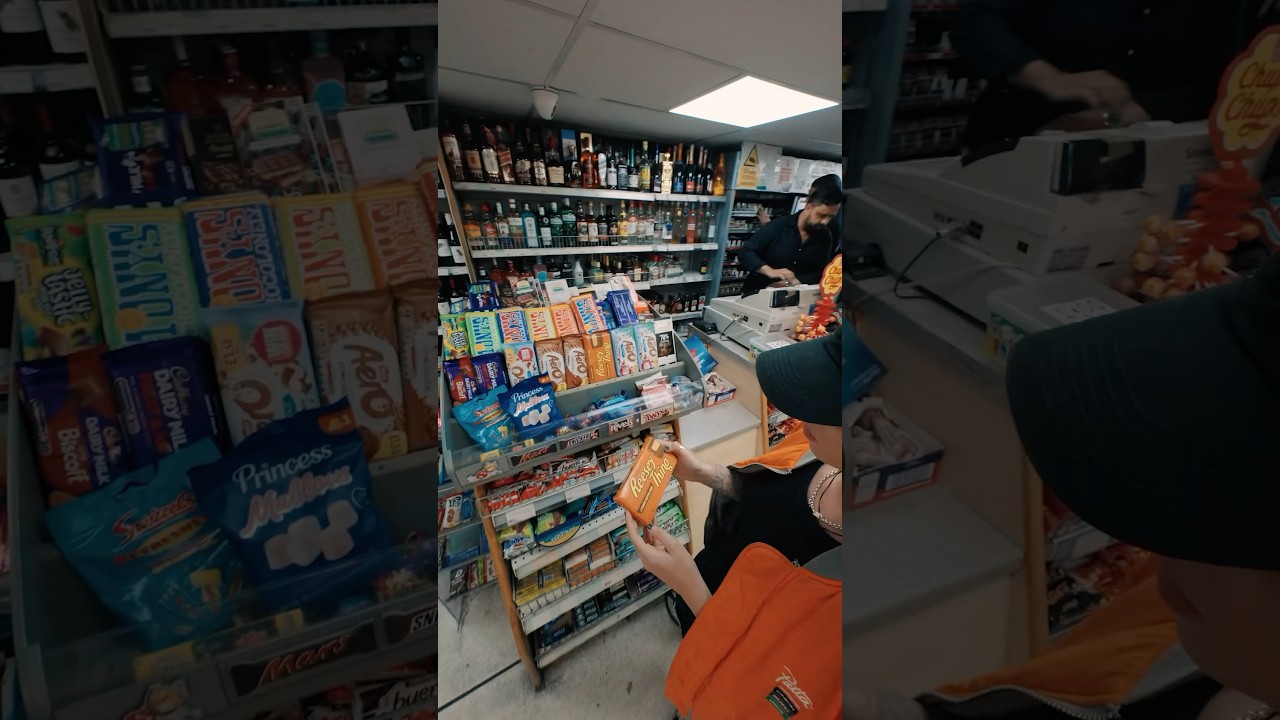 Popped in for snacks…now we’re in a ​⁠@flavadmusic simulation — Reesey Thing Friday 🍫 #shorts