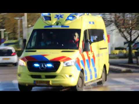 A1 13 - 109 Met spoed naar een Medische nood situatie in Amsterdam