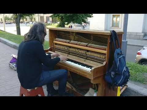 Guy Plays Street Piano in Kiev Ukraine