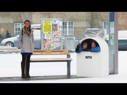 Verdens minste kommentatorboks // Worlds smallest commentator's box