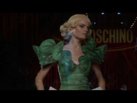 Moschino : Collection Spring/Summer 2017 in Milan