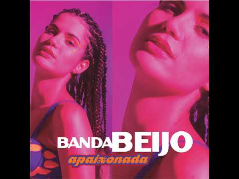 3) Banda Beijo - Bate Lata