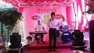 Giọng ca hot boy Quảng Trị tại đám cưới Nam Định 