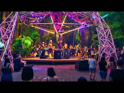 Na Aldeia Onde Eu Moro - Mc Garden, Bruno Azenha e Dia Freixo (Prod. Mc Garden)