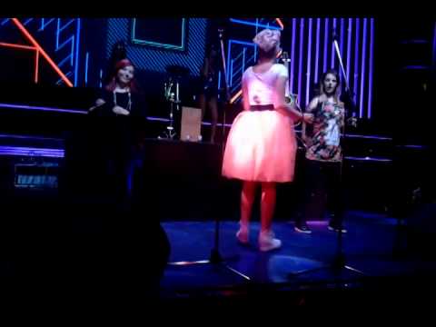 Polly Genova & LaTiDa - Get Lucky