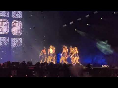 230528 - BLACKPINK BORN PINK World Tour Bangkok Encore - Flower Jisoo Fancam by WEE