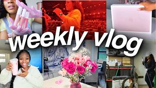SPEND THE WEEK WITH ME | BARRY'S CLASS FOR THE FIRST TIME | NEW PINK MACBOOK | FLOWERS + MORE