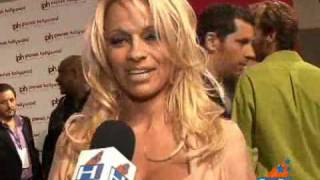 Pamela Anderson And Rick Solomon Honeymoon In Las Vegas