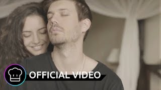 Juno im Park feat. Hannah Trigwell - Never Gonna Give You Up (Official Video)