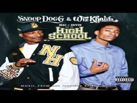 Snoop Dogg & Wiz Khalifa - You Can Put It In A Zag, Imma Put It In A Blunt (HD)