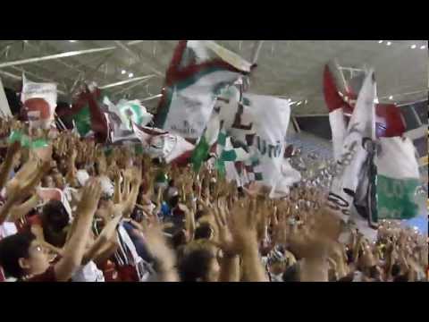 "Fluminense 1x1 Boca Jrs. - entrada do time [HD]" Barra: Movimento Popular Legião Tricolor &bull; Club: Fluminense &bull; País: Brasil