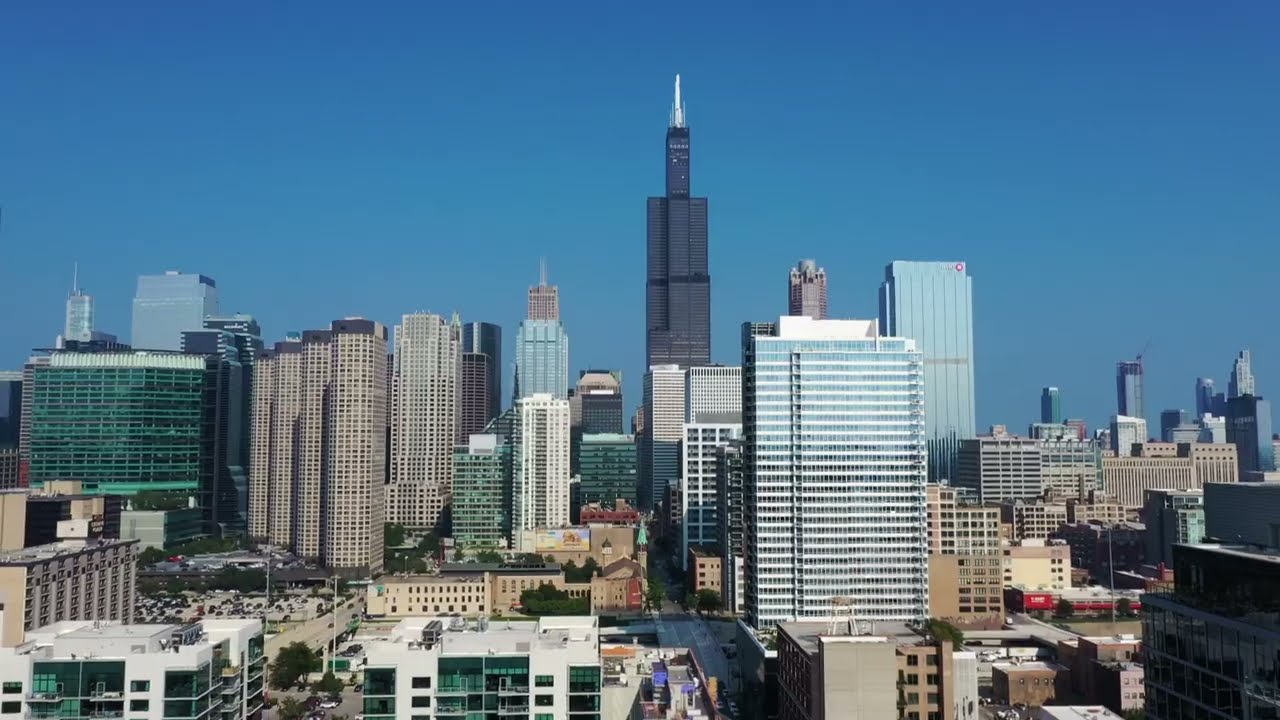 Vibrant Warehouse Conversion Loft - 850 W Adams 5E | Lisa Huber Real Estate | $825,000