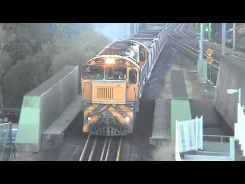 QR National coal at Buranda.