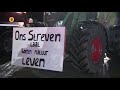 Tientallen boeren op weg naar Den Haag