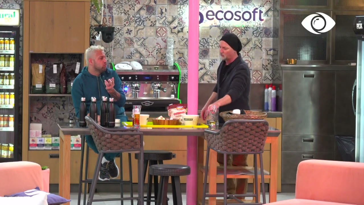 Më vunë fletë-rrufe të gjithë/Genti bisedon me Luizin