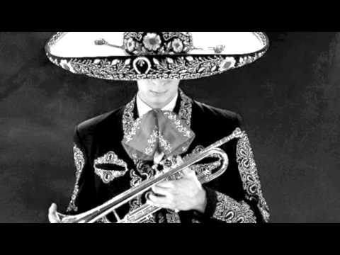 Atrapados En Lo Classico - Mariachi Monumental de America