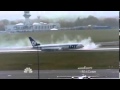 Polish Pilot lands plane without its wheels
