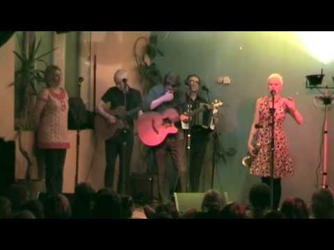 Chumbawamba - In Memoriam: Margaret Thatcher - So Long So Long (Live in Bristol)
