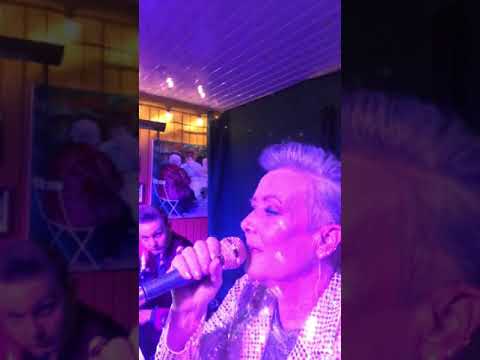 #Shallow 🎤🎹❤️