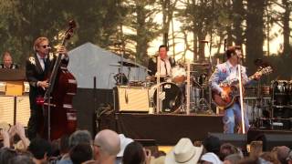 &quot;Ring Of Fire&quot; - Chris Isaak - 2014 Hardly Strictly Bluegrass