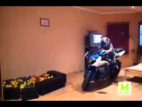 Kur babi nuk është në shtëpi