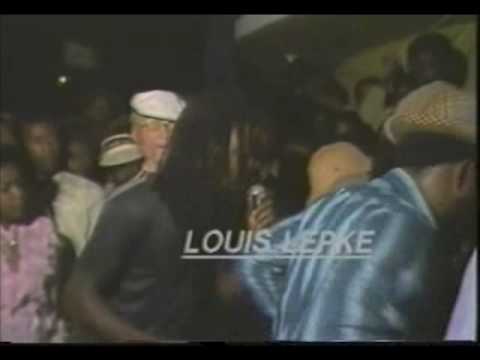 Don Carlos, Luie  Lepki - Ginal Ship, Bank Clerk