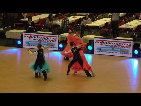 023 Dominik Veverka - Aneta Zymová /MČR STT 2018/ Třinec/ Junior I./ 2.kolo/ Slowfox