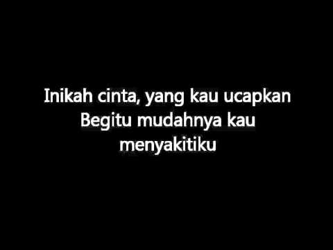 download lagu mp3 mp4 Lirik Aliando Pergi Dari Hatiku, download lagu Lirik Aliando Pergi Dari Hatiku gratis, unduh video klip Lirik Aliando Pergi Dari Hatiku