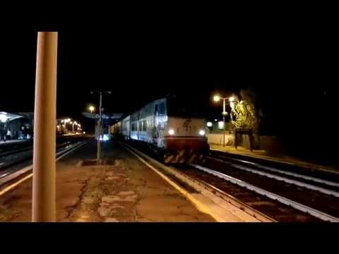 E655.225 sul TC 57106 Maddaloni Marcianise - Rivalta Scrivia, in partenza da Roma Tuscolana