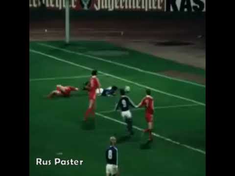 ECC 1976-77. Round of 16. Bayern München - Baník Ostrava. Highlights.