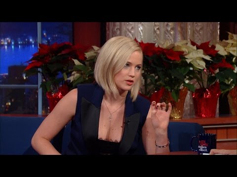 ジェニファー・ローレンス、人間であることを楽しむ (Jennifer Lawrence Enjoys Being A Human Being)
