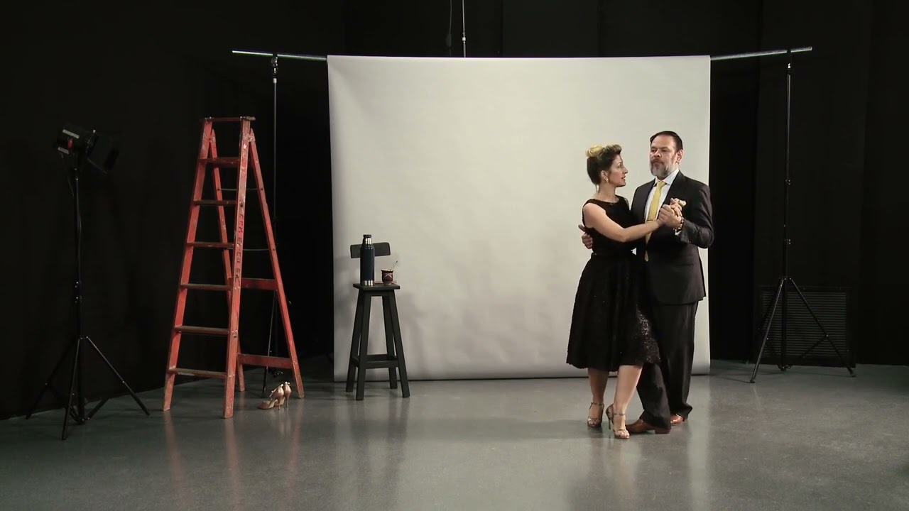 Preview Lesson “Sentadita con Llevadita” by Josefina Bermudez & Fabian Peralta