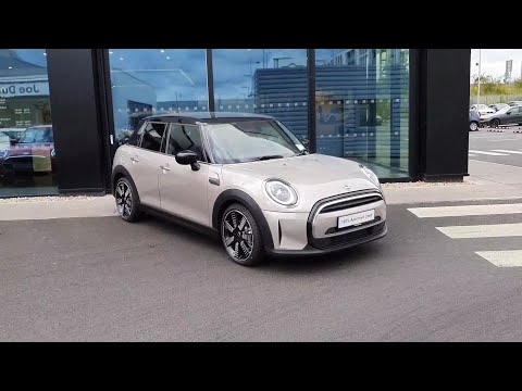 212D6905 - 2021 MINI HATCH 5-Door Cooper Exclusive 32,500